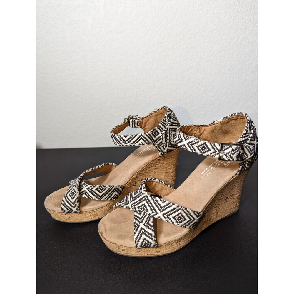 Toms Women Canvas Strap Cork Sole Wedge Sandals Black Tan Geometric BOHO W7
